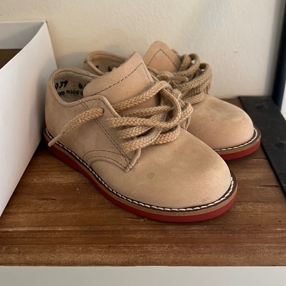 Amilio made in the USA leather boys dress shoes 5D